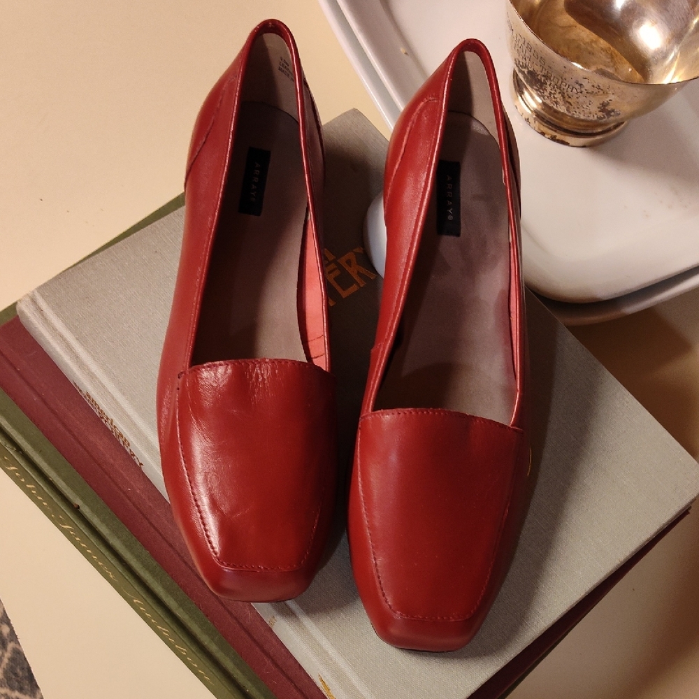 Array darker red slip-on loafers genuine leather like new beautiful shoe